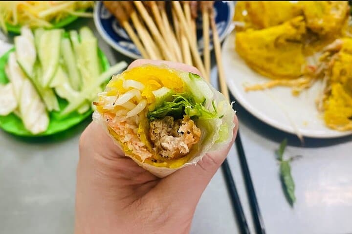 Da Nang Street Food Walking Tour: Taste 4 Iconic Eats & Local Stories photo 3