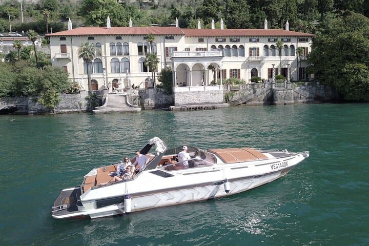 Private Lake Como Yacht Tour: Villa Views, Prosecco & Hidden Coves