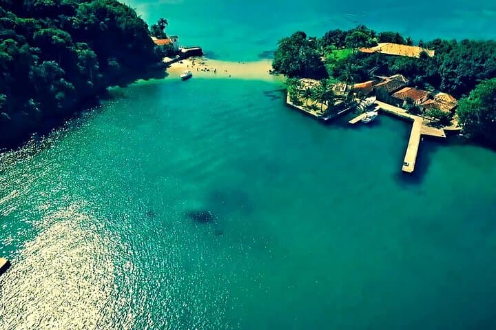 Private Boat Route to Paradise Islands in Angra dos Reis — Snorkel, Beaches & Local Flavors photo 3