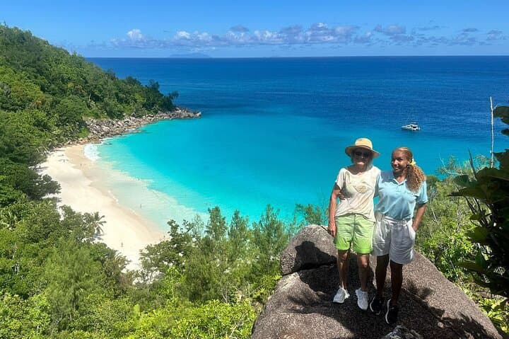 Private Praslin Island Tour: Hike Fond Ferdinand, Beaches & Coco de Mer photo 4