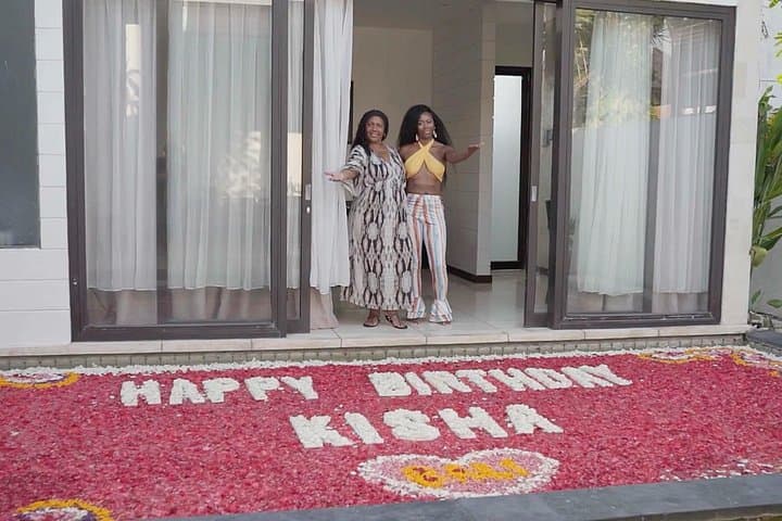 Pool Flower Celebration in Seminyak: Private Villa Floral Decor & Photo Package photo 3