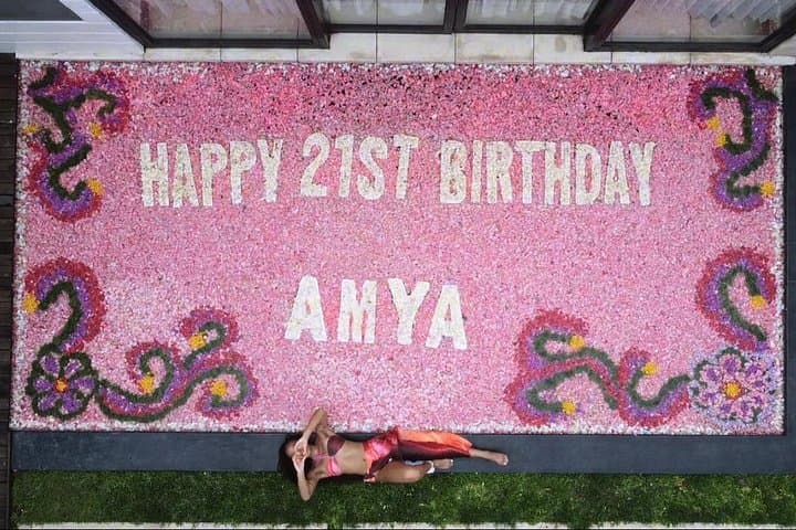 Pool Flower Celebration in Seminyak: Private Villa Floral Decor & Photo Package photo 4