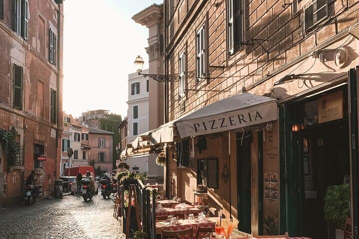 Rome on Wheels: Golf Cart Tour from Vatican to Piazza Navona photo 3