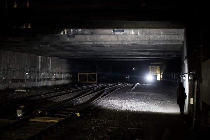Hidden Tube Walking Tour of Moorgate Station — Explore Forgotten Victorian Tunnels photo 4