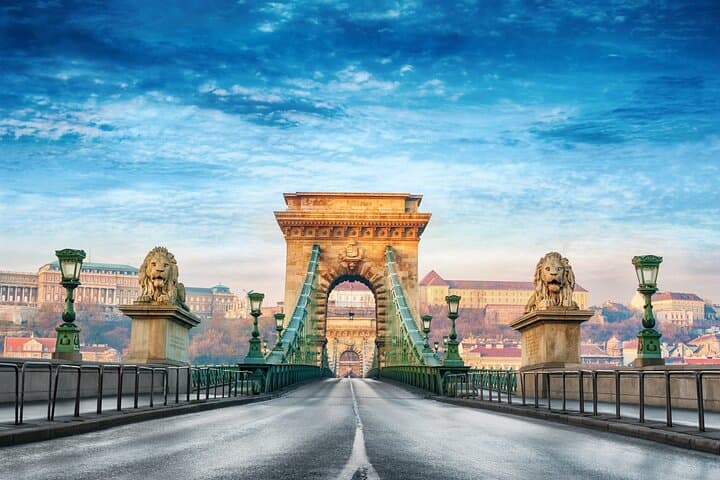 Private Day Trip from Vienna to Budapest: Buda Castle, Fisherman's Bastion & Parliament photo 4