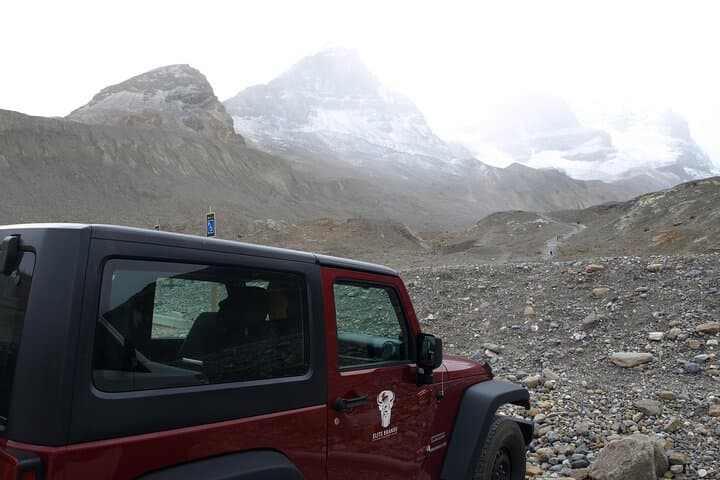 Hidden Gems on the Icefields Parkway: Private Banff & Jasper Guided Tour