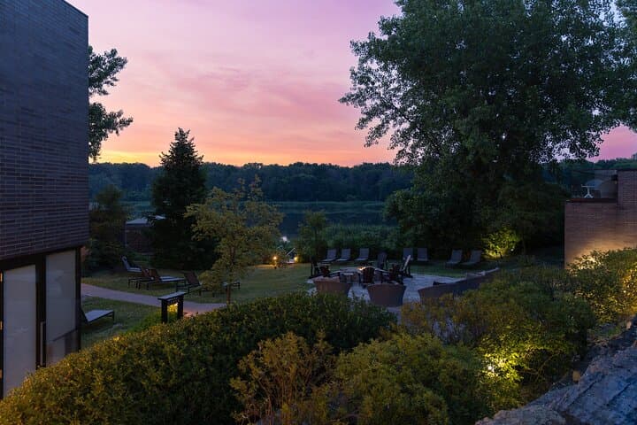 Strom Spa Nuns' Island: Authentic Thermal Circuit on the St. Lawrence photo 3