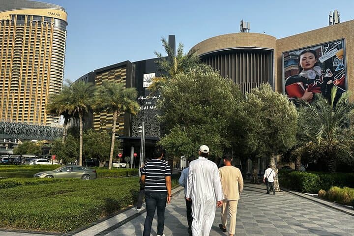 Dubai Private Walking Food Tour with Burj Khalifa Bar Access photo 5