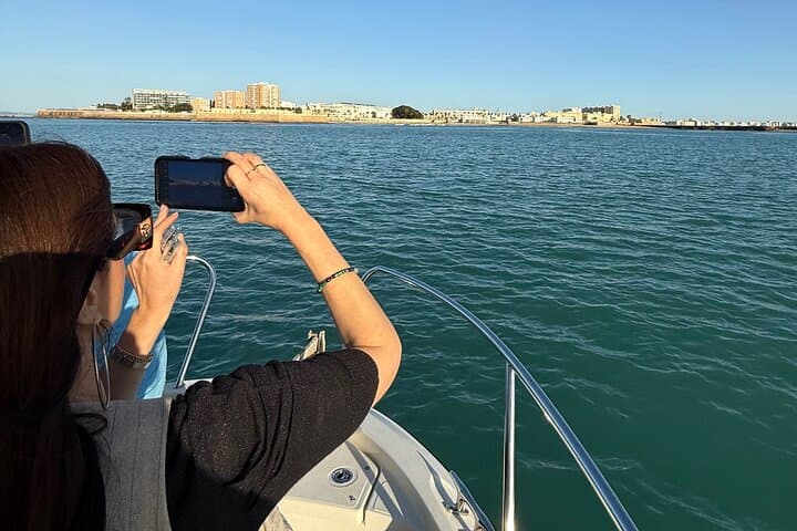 Aperitif Cruise on the Bay of Cádiz: Private One-Hour Boat with Cava photo 3