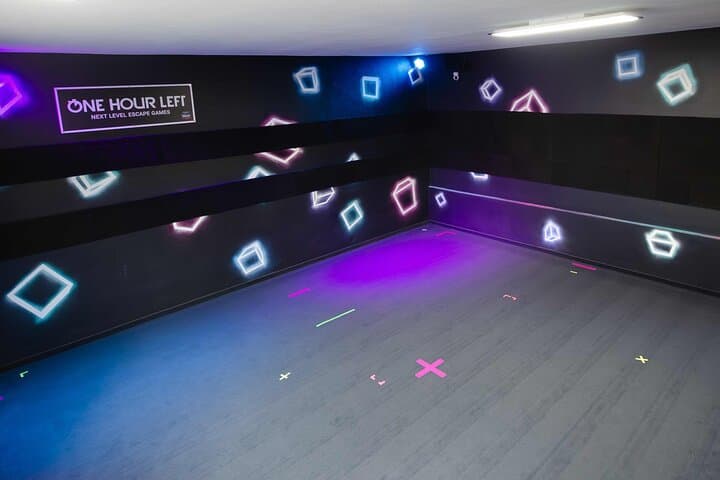30m2 Free-Roam VR Escape Rooms & E-Sports in Munich photo 5