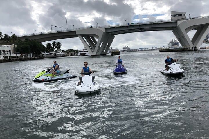 Fort Lauderdale Jet Ski Ride: 1-Hour Beach & Millionaire's Row Adventure photo 4