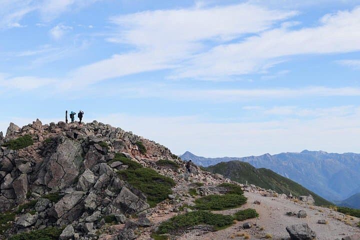 Takayama to Mt. Norikura: Alpine Flowers & Panoramic Peaks Day Trip photo 4