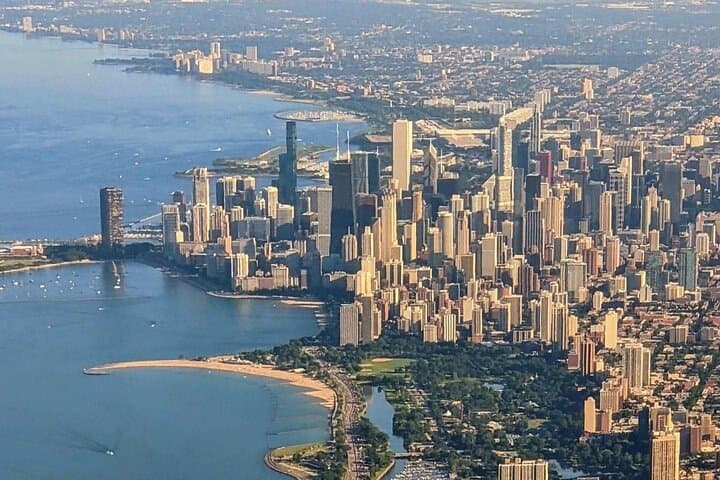 Chicago in a Day: Local-Led Highlights & Food Tour photo 3