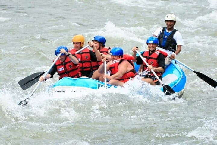 Kiulu River Rafting: Beginner-Friendly Grade I–II Runs in Sabah