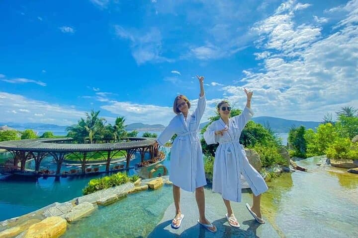 Snorkeling Mun Island & Mud Bath Day Trip from Nha Trang: Coral, BBQ & Relaxation photo 3