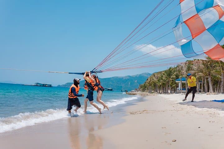 Nha Trang Snorkel, Fishing & BBQ at Mun Island and Mini Beach