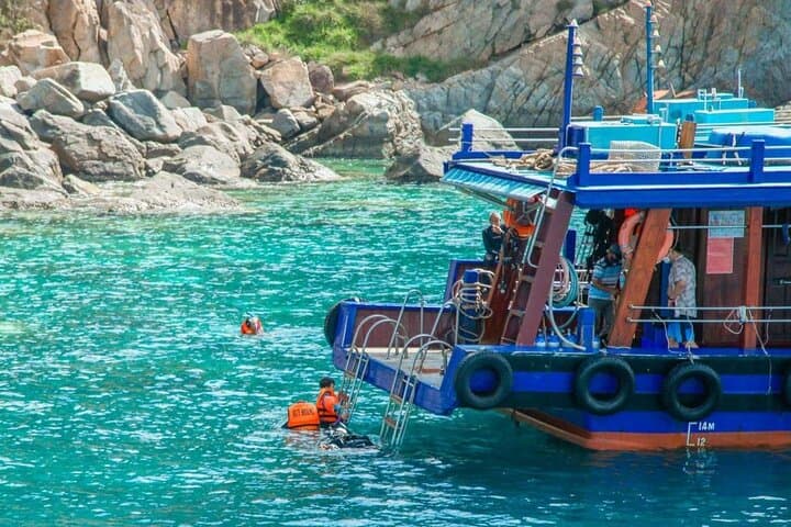 Nha Trang Island Hopping: Snorkel Hon Mun, Fish & BBQ at Mini Beach photo 4