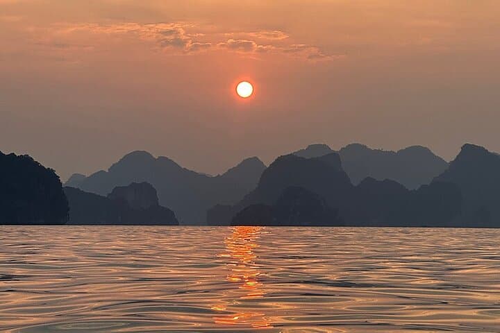 Private Sunset Yacht Cruise — Explore Halong Bay’s Limestone Isles photo 5