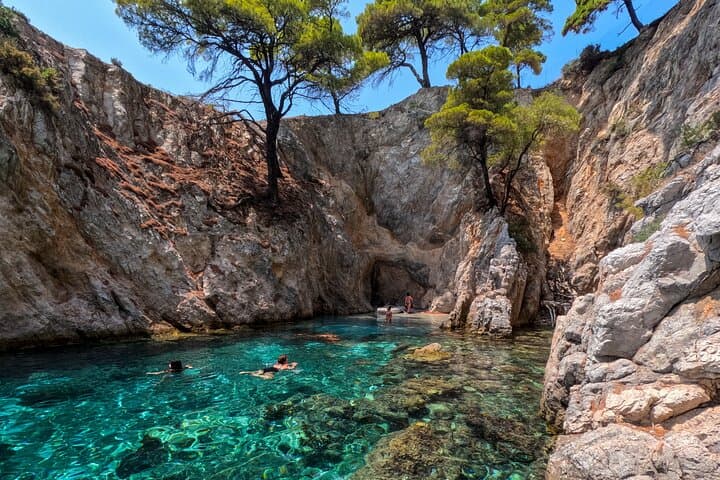Full-Day Catamaran Sailing in Halkidiki: Turquoise Beaches and Greek Flavors photo 4