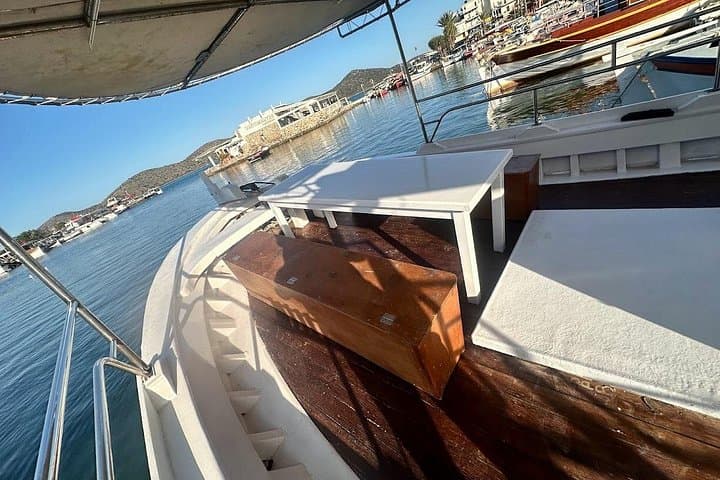Sunset Grill & Sea Breeze: Spinalonga Boat Escape with Fishing & Snorkeling photo 4