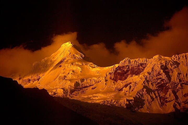 4-Day Ishinca & Urus Alpine Climb — Guided 5,500m Ascents in Huascarán National Park photo 2