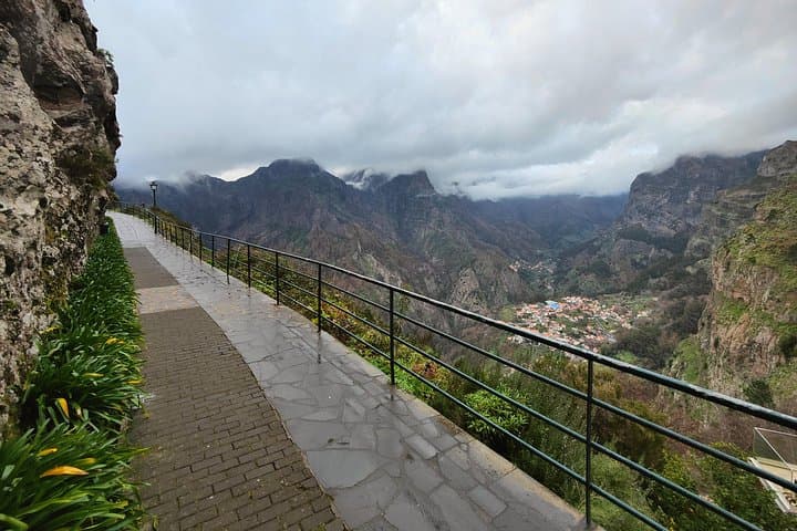 Pico do Arieiro Private 4x4: Half-Day Highest Peaks Comfort Tour from Funchal photo 4