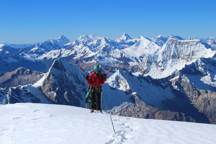 Mountaineering Course on Nevado Yanapaccha — 4-Day Glacier Skills & Summit