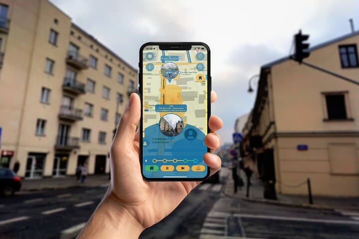 Praga Artist Studio GPS Walking Tour — Self-Guided Mobile Game in Warsaw photo 3