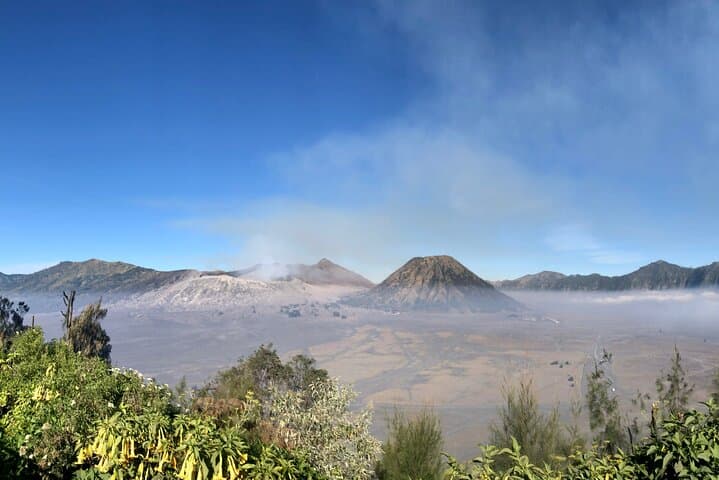 4 Days Tumpaksewu, Bromo & Ijen Overland — Private Java to Bali Adventure photo 5