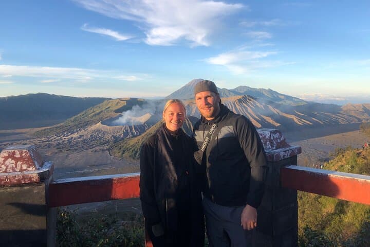 4 Days Tumpaksewu, Bromo & Ijen Overland — Private Java to Bali Adventure photo 2