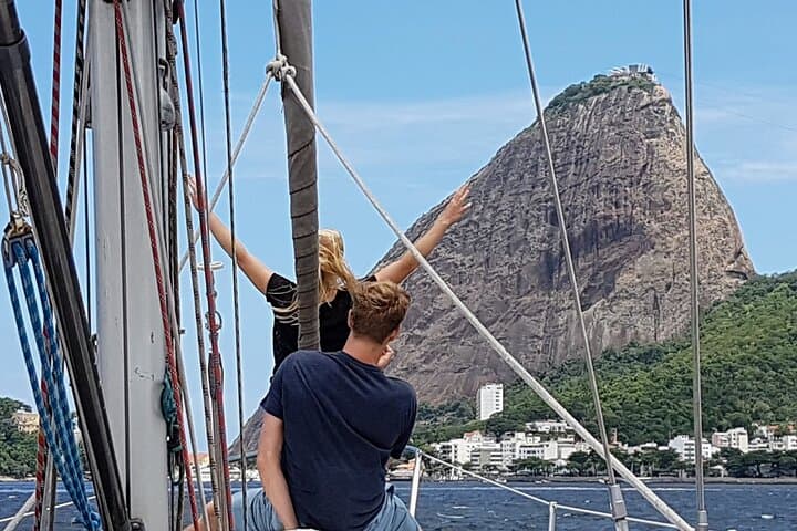 Sunrise Sailing in Rio: 3-Hour Marina da Glória Yacht Cruise photo 1
