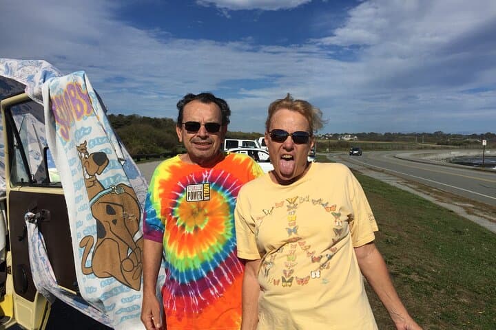 Colonial Hippies Tour in Newport: Coastal History, Mansions & the Cliff Walk photo 4