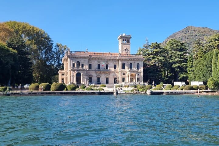 Private Lake Como Boat Tour with Aperitif — 2-Hour Villa Cruise photo 2