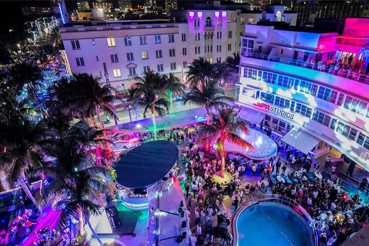 Miami Bar Crawl: VIP Express Entry to Rooftops & Top Bars photo 3