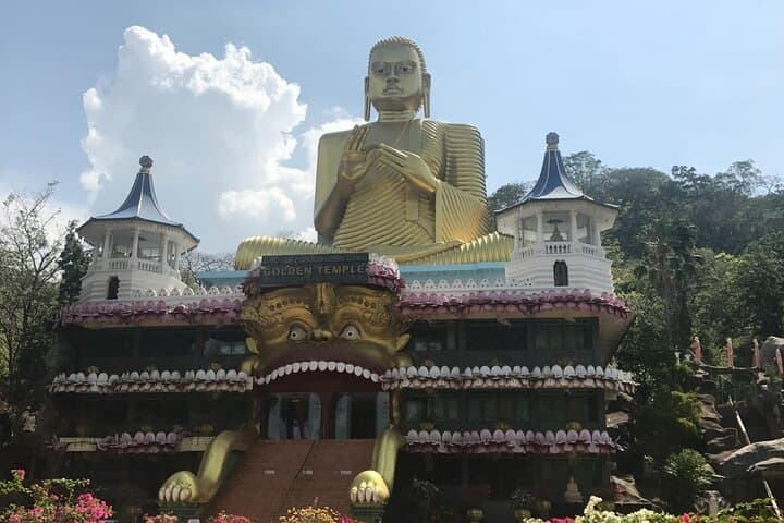 Colombo to Sigiriya & Dambulla Day Tour — Climb Sigiriya Rock and Explore Dambulla Caves photo 2