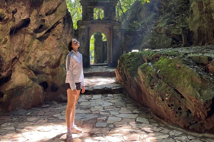 Explore Da Nang: Marble Mountain & Monkey Mountain Tour — Marble Caves, Linh Ung & Basket Boats photo 2