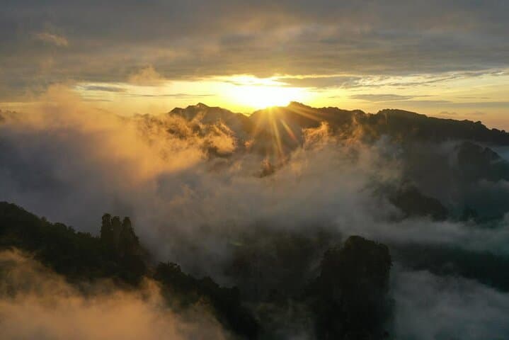 Zhangjiajie in 3 Days: Glass Bridges, Bailong Elevator & Avatar Peaks photo 2