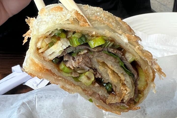 Gourmet Hollywood Walking Food Tour: Eat Your Way Through Movie History photo 2