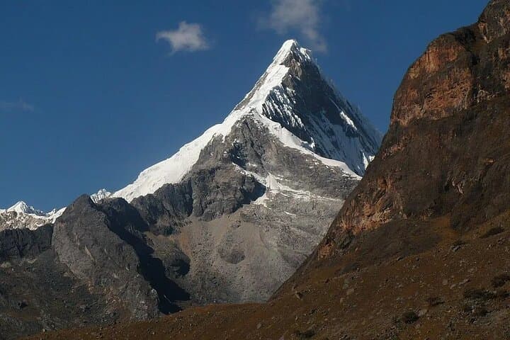 Climb Nevado Artesonraju: A Challenging Ascent in Peru’s Cordillera Blanca photo 4