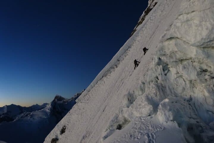 Climb Nevado Artesonraju: A Challenging Ascent in Peru’s Cordillera Blanca photo 6