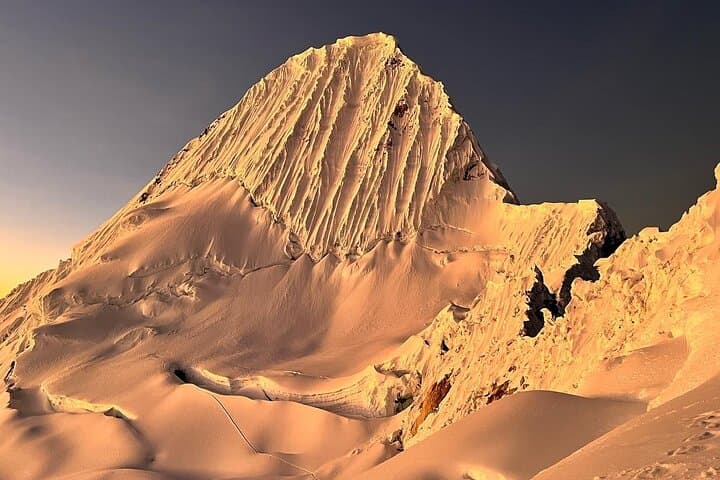 6-Day Quitaraju Expedition: Technical 6,040m Climb in Peru's Cordillera Blanca photo 4