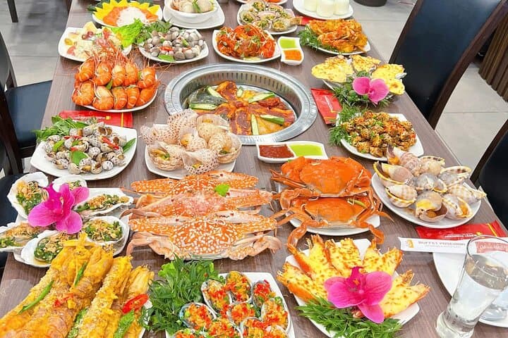 Da Nang Full-Day Sightseeing Tour: Marble Mountains, Hai Van Pass & Seafood Buffet photo 2
