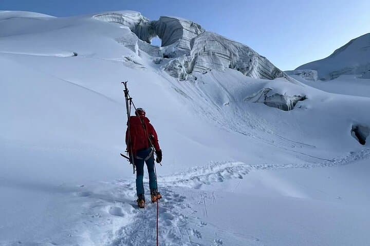 Ski and Summit the Cordillera Blanca: Pisco and Huascarán 16-Day Expedition photo 2