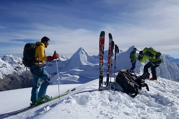 Ski and Summit the Cordillera Blanca: Pisco and Huascarán 16-Day Expedition