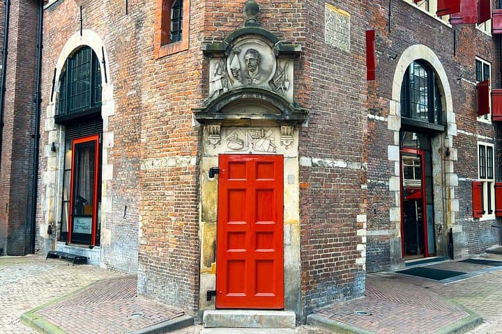 Private Historical Walking Tour of Amsterdam’s Canal Ring with a Local Dutch Guide photo 4