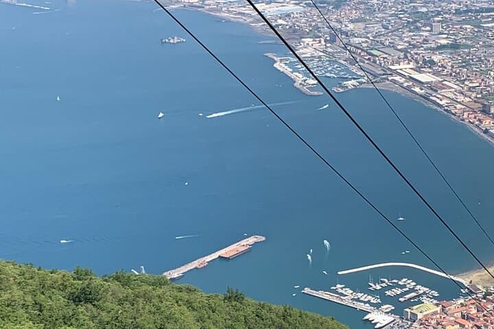Day Trip to Pompeii, Positano & Sorrento: Amalfi Coast Small-Group Tour photo 2