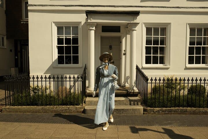 Alton to Chawton: Guided Jane Austen Walking Trail (2.5 km) photo 4