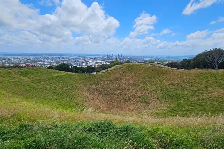 Auckland in Four Hours: Westhaven to Mission Bay Small-Group City Tour photo 3