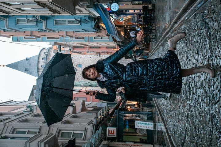 Istanbul Walking Photoshoot — Istiklal, Galata Tower & Galata Bridge photo 4