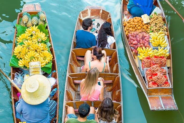 Bangkok Canal Cruise: Damnoen Saduak Floating Market & Maeklong Railway Market Day Tour photo 4